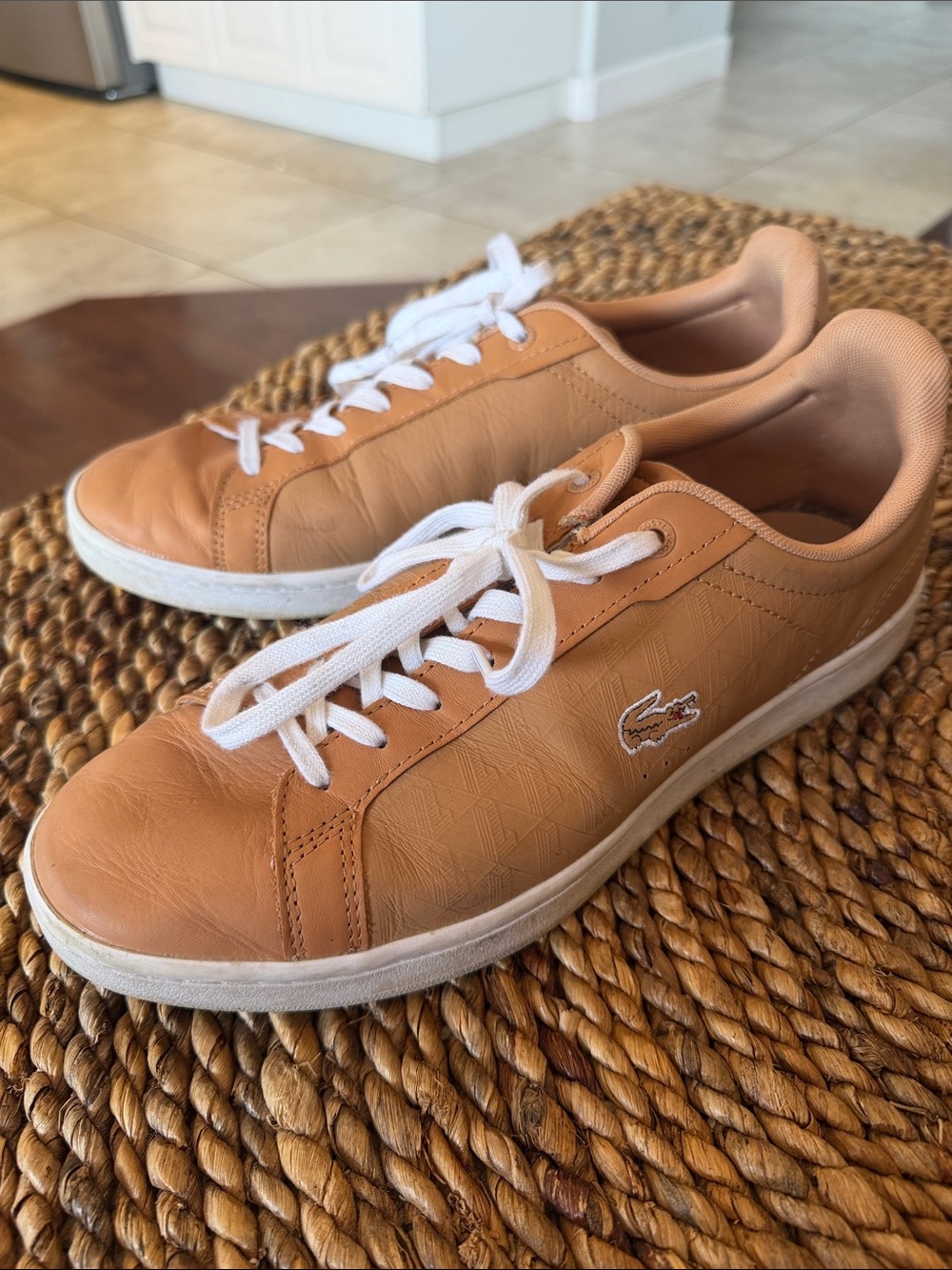Lacoste Tan/Cream Leather Low-Top Sneakers with White Laces